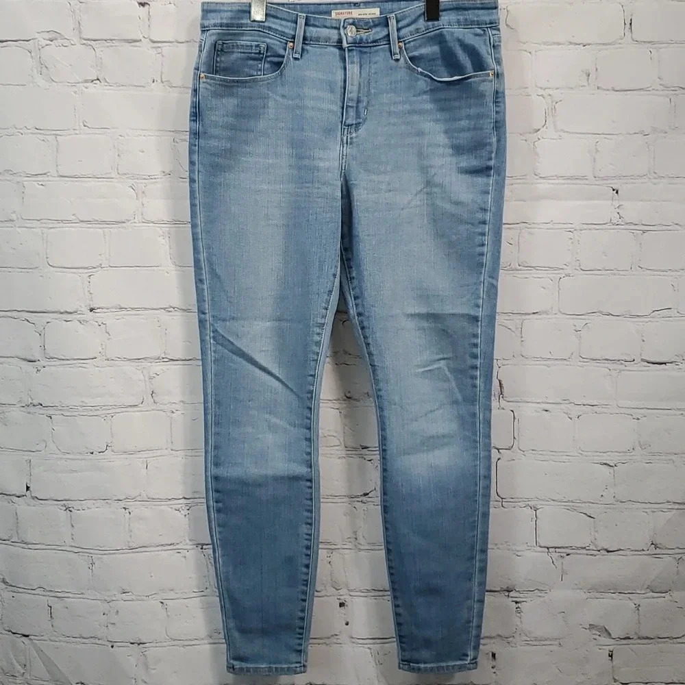 Levi's Jeans Women's Size 10 Mid Rise Skinny Blue Denim